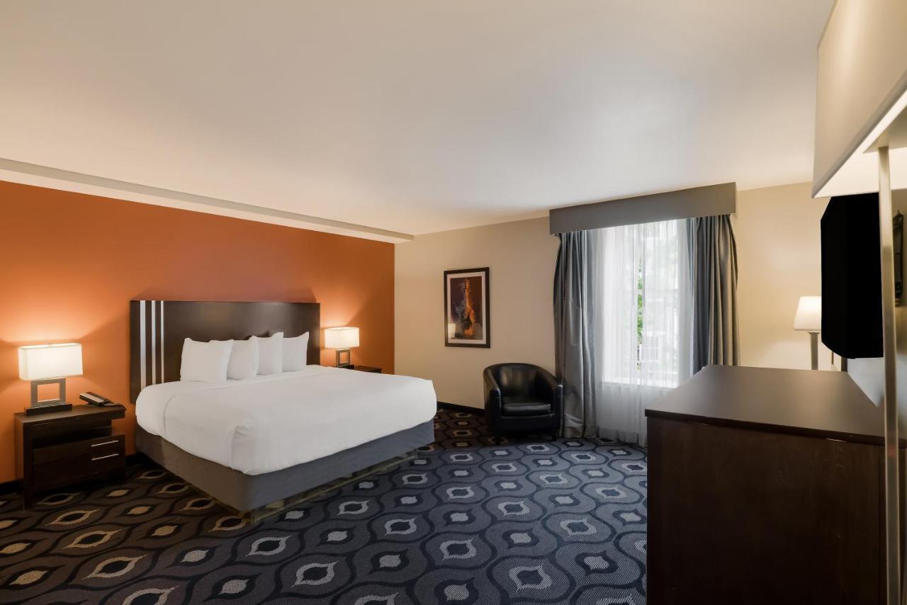 Grand Z Hotel Casino By Red Lion Hotels (Adults Only) เซ็นทรัลซิตี้ ภายนอก รูปภาพ