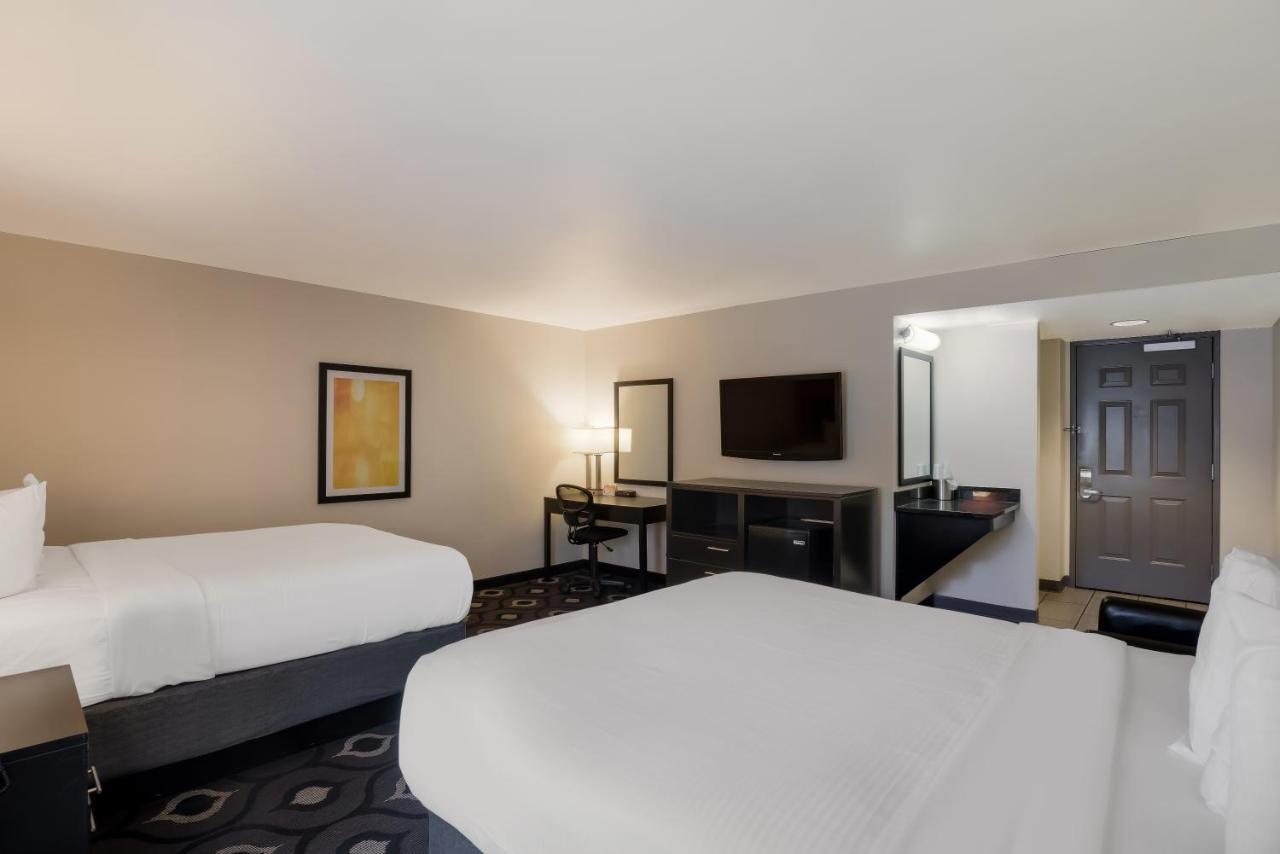 Grand Z Hotel Casino By Red Lion Hotels (Adults Only) เซ็นทรัลซิตี้ ภายนอก รูปภาพ