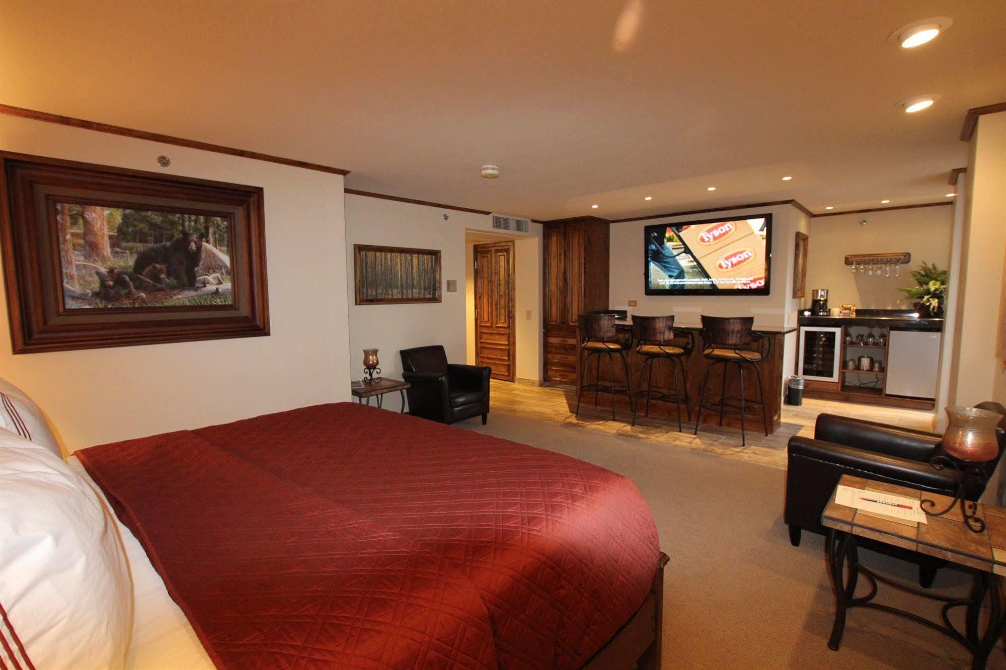 Grand Z Hotel Casino By Red Lion Hotels (Adults Only) เซ็นทรัลซิตี้ ภายนอก รูปภาพ